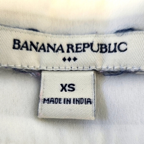 Banana Republic cream color camisole size XS - Picture 3 of 4